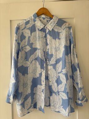 J. Jill Blue and White Floral Button-Down Shirt